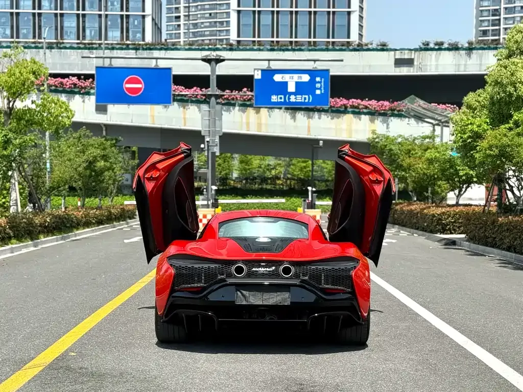 McLaren Artura 2024 из CN, фото 7