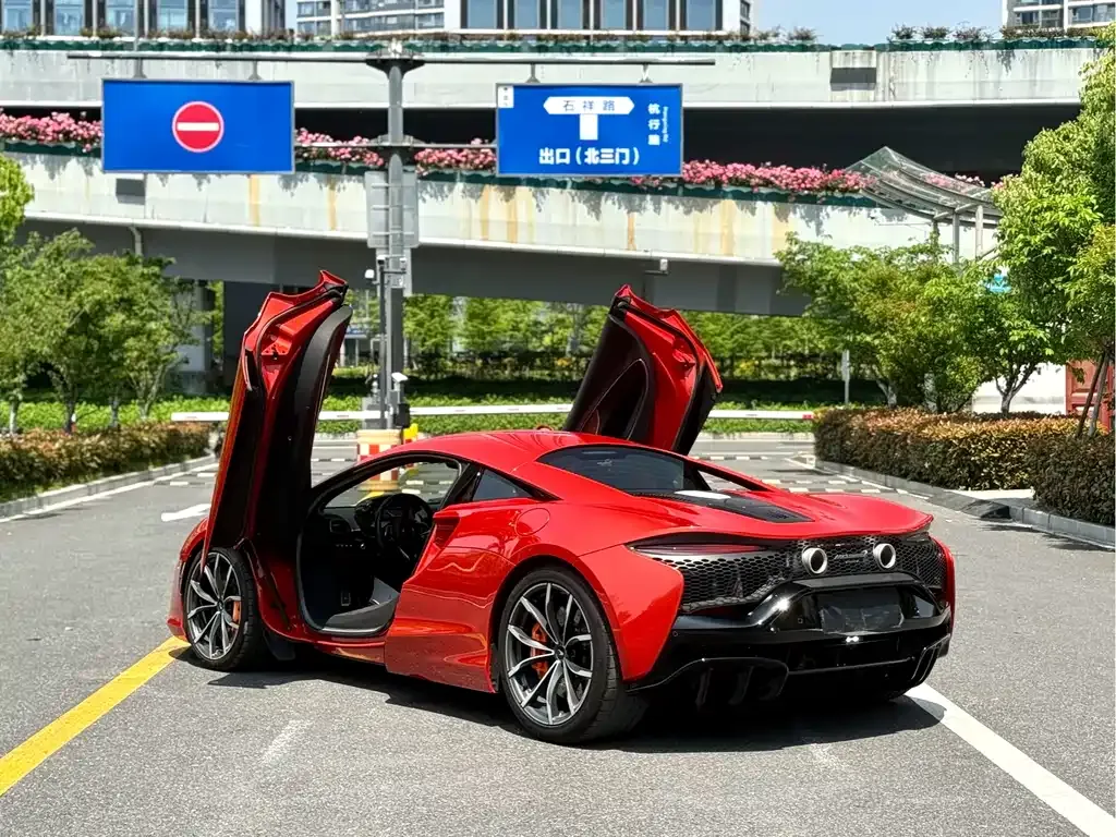 McLaren Artura 2024 из CN, фото 6