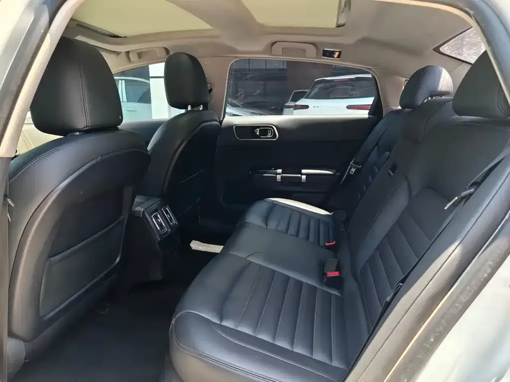 Citroen C6 2021 из CN, фото 2