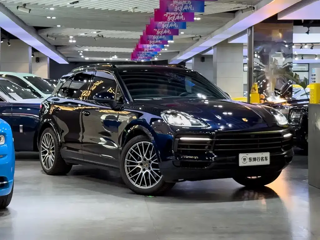 Porsche Cayenne — фото 4