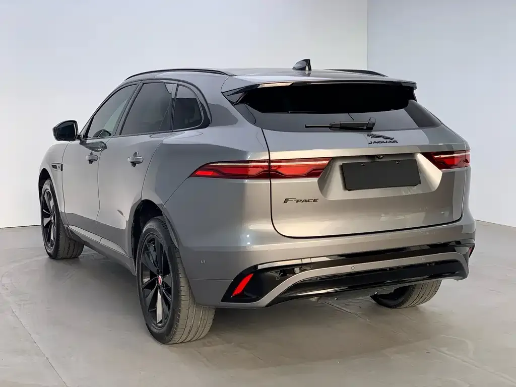 Jaguar F-PACE — фото 4