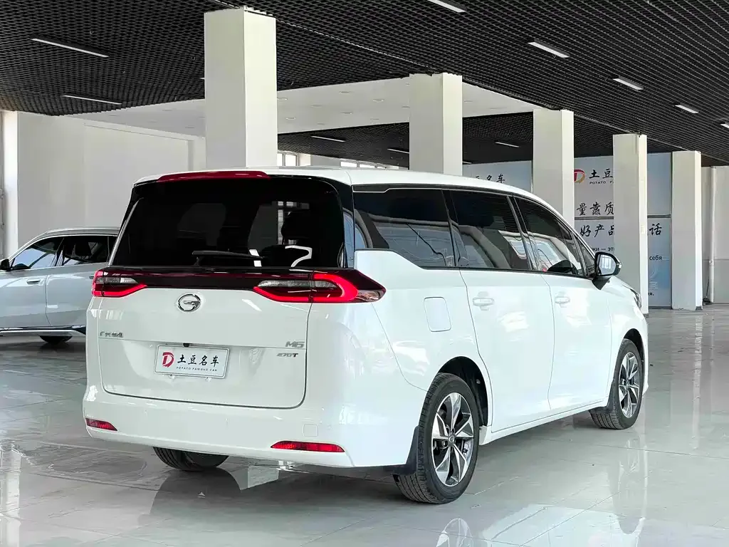 GAC Motor Trumpchi M6 — фото 6