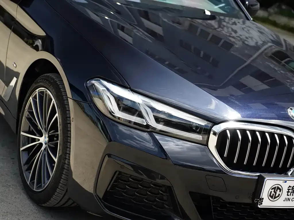 BMW 5 Series — фото 3