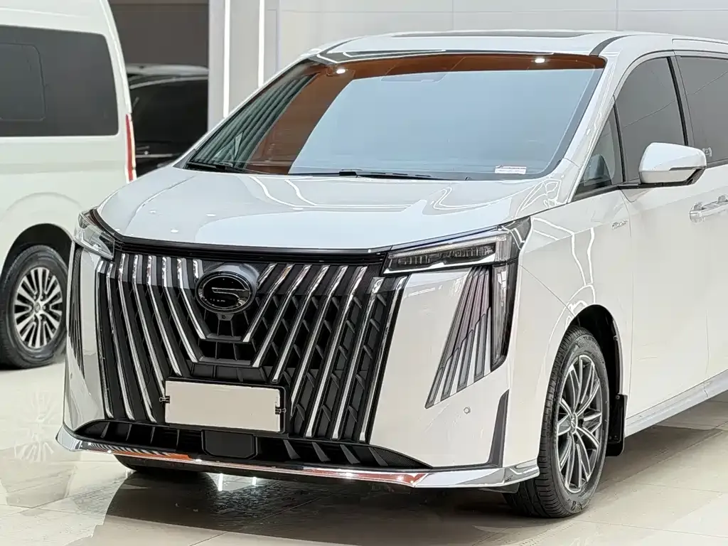 GAC Motor Trumpchi M8 — фото 9