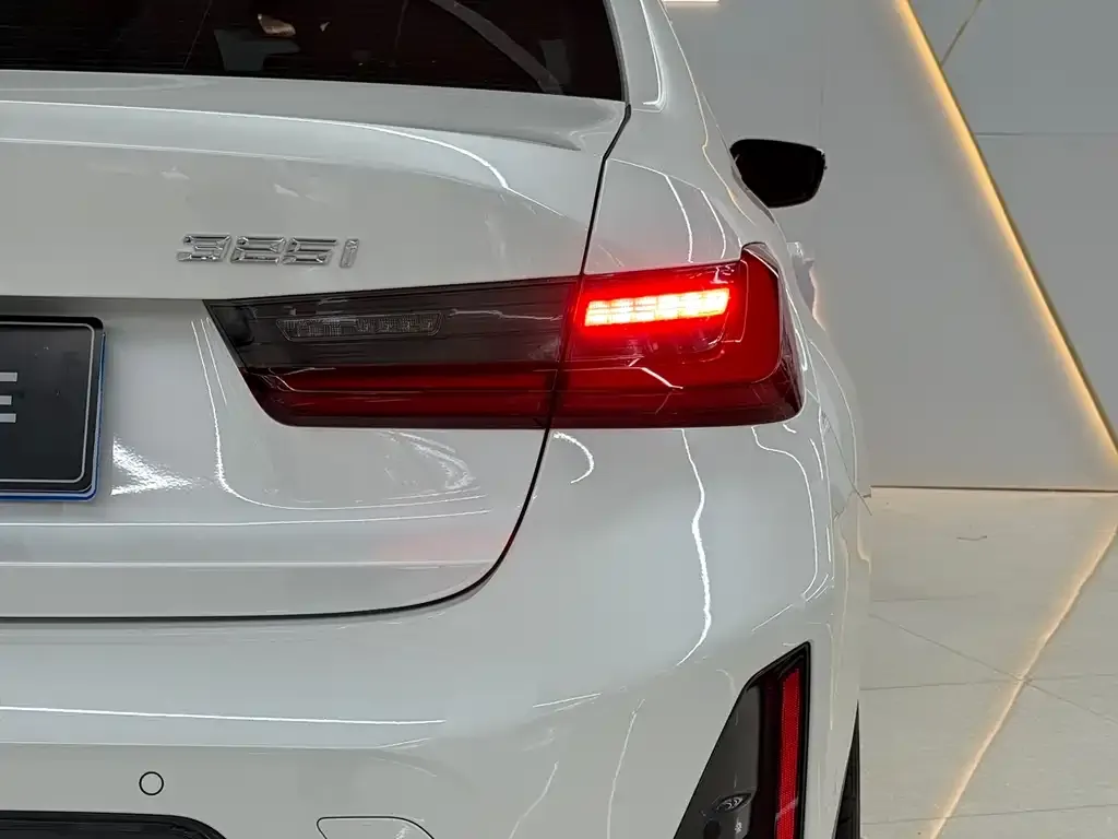 BMW 3 Series — фото 10