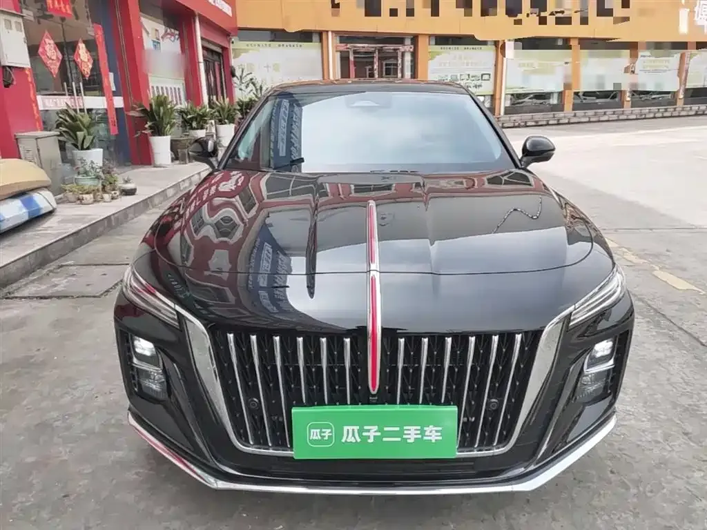 Hongqi H5 — фото 3