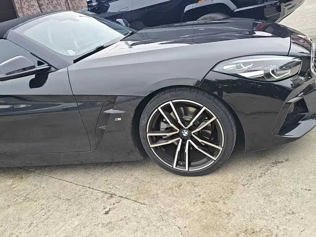 BMW Z4 — фото 4
