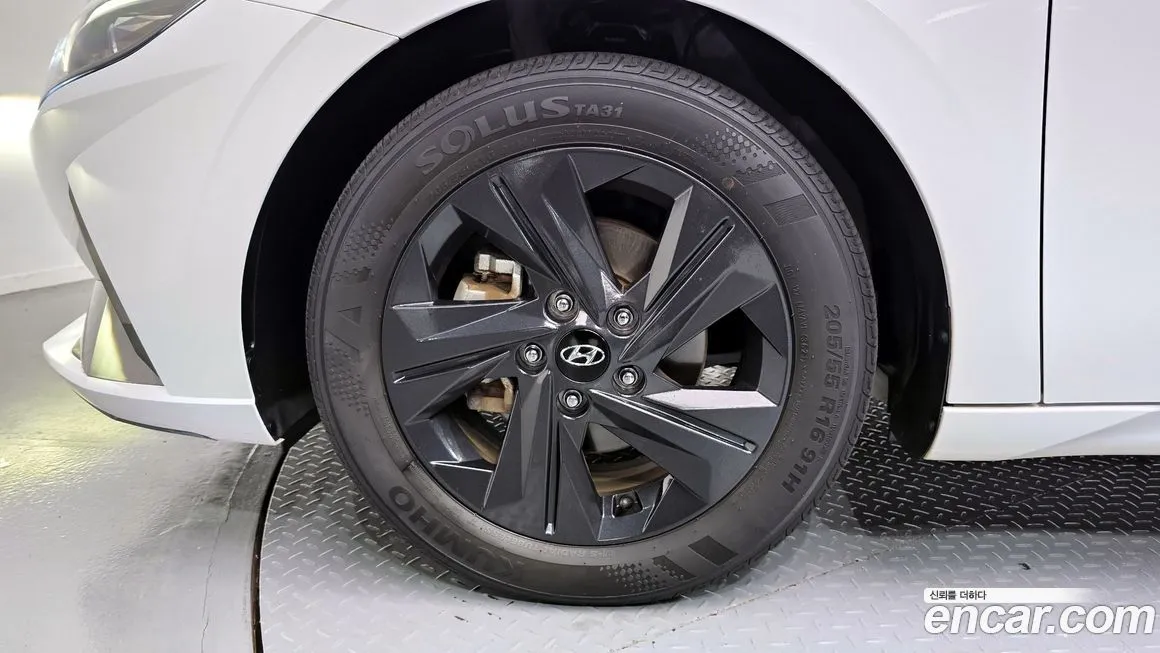 Hyundai AVANTE — фото 6