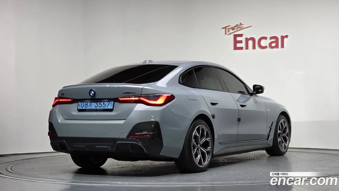 BMW i4 2023 из KR, фото 3