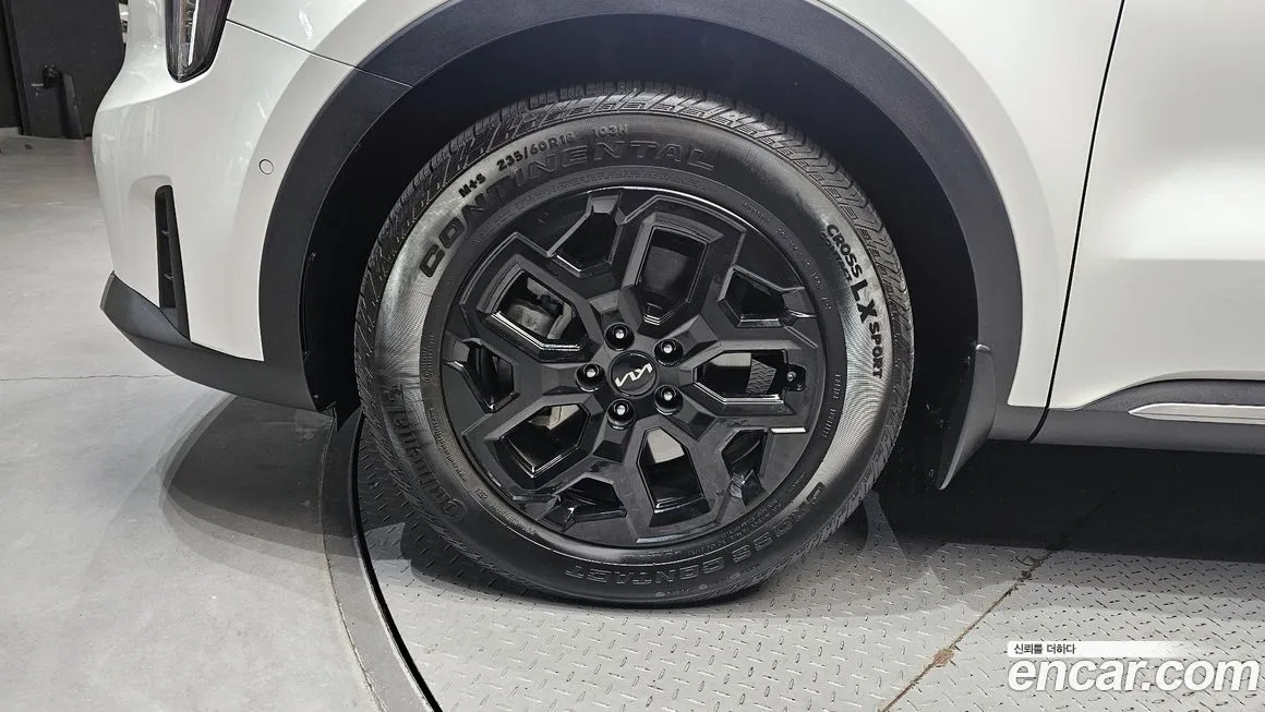 Kia Sorento — фото 7