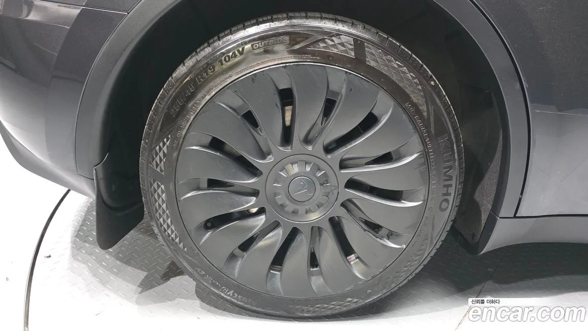 Tesla Model Y 2024 из KR, фото 6