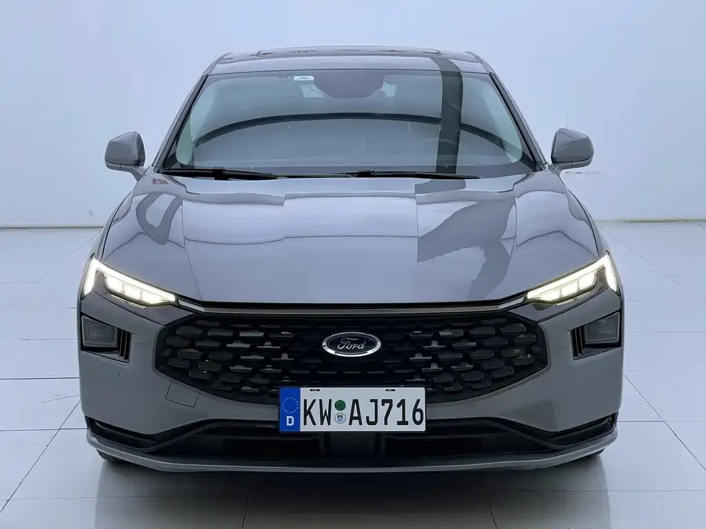 Ford Mondeo 2023 из CN, фото 5