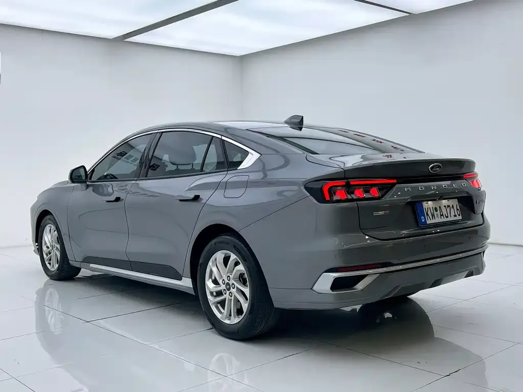 Ford Mondeo 2023 из CN, фото 9