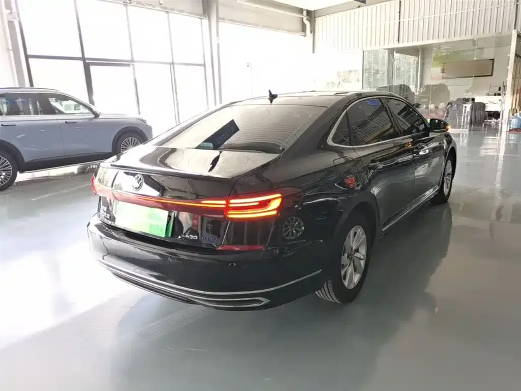 Volkswagen 帕萨特插电混动 — фото 2