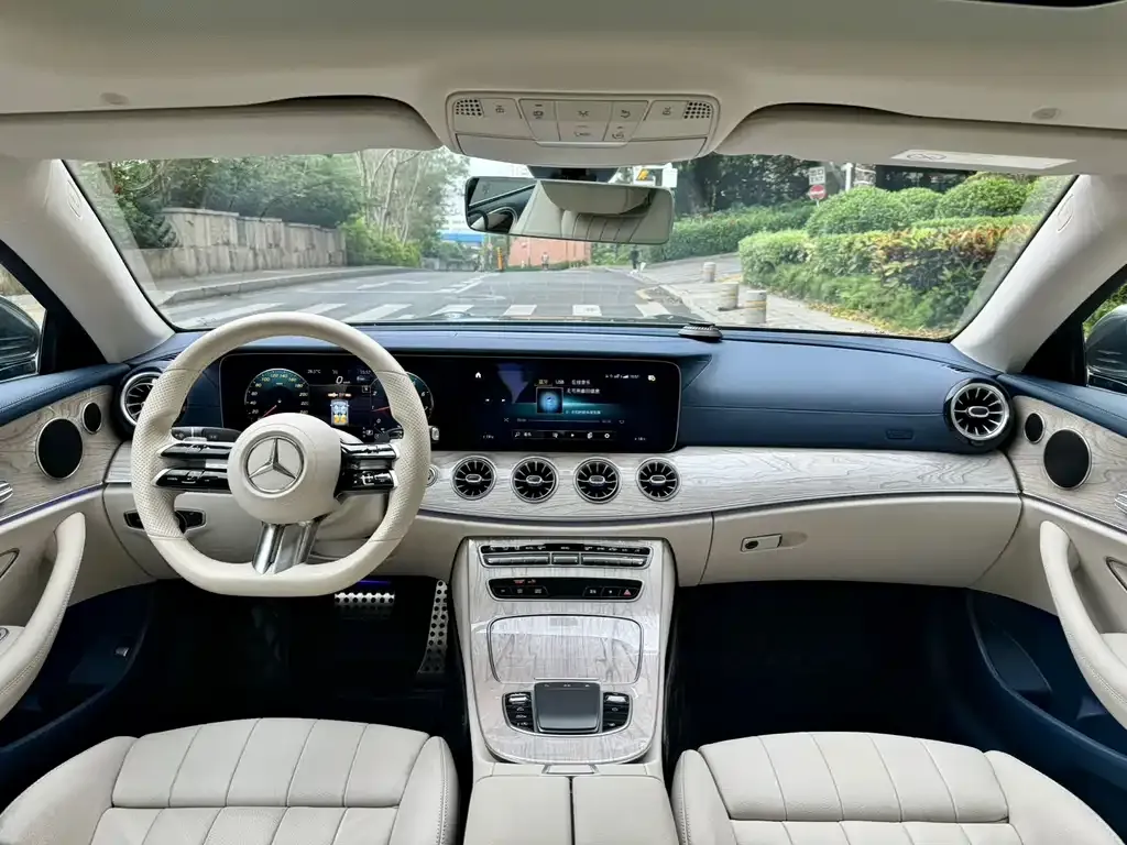 Mercedes-Benz E-Class (Import) — фото 4