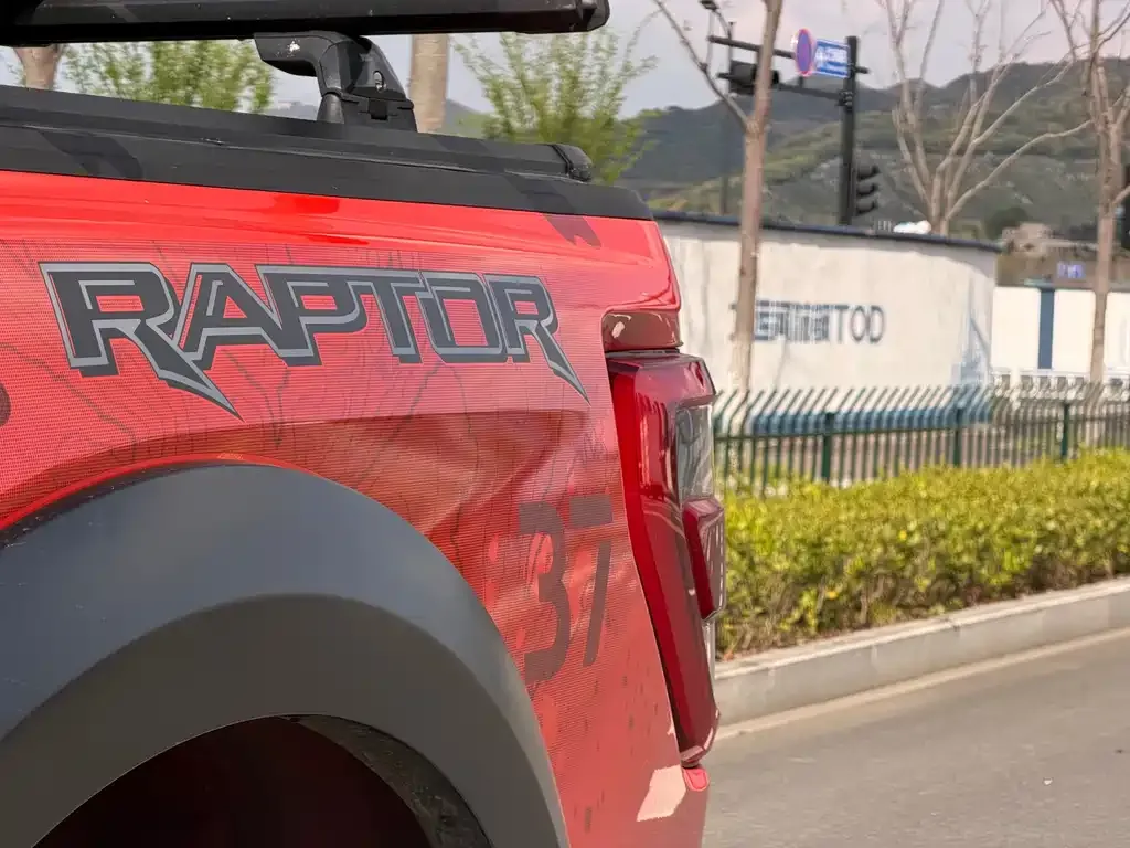 Ford F-150 Raptor — фото 3