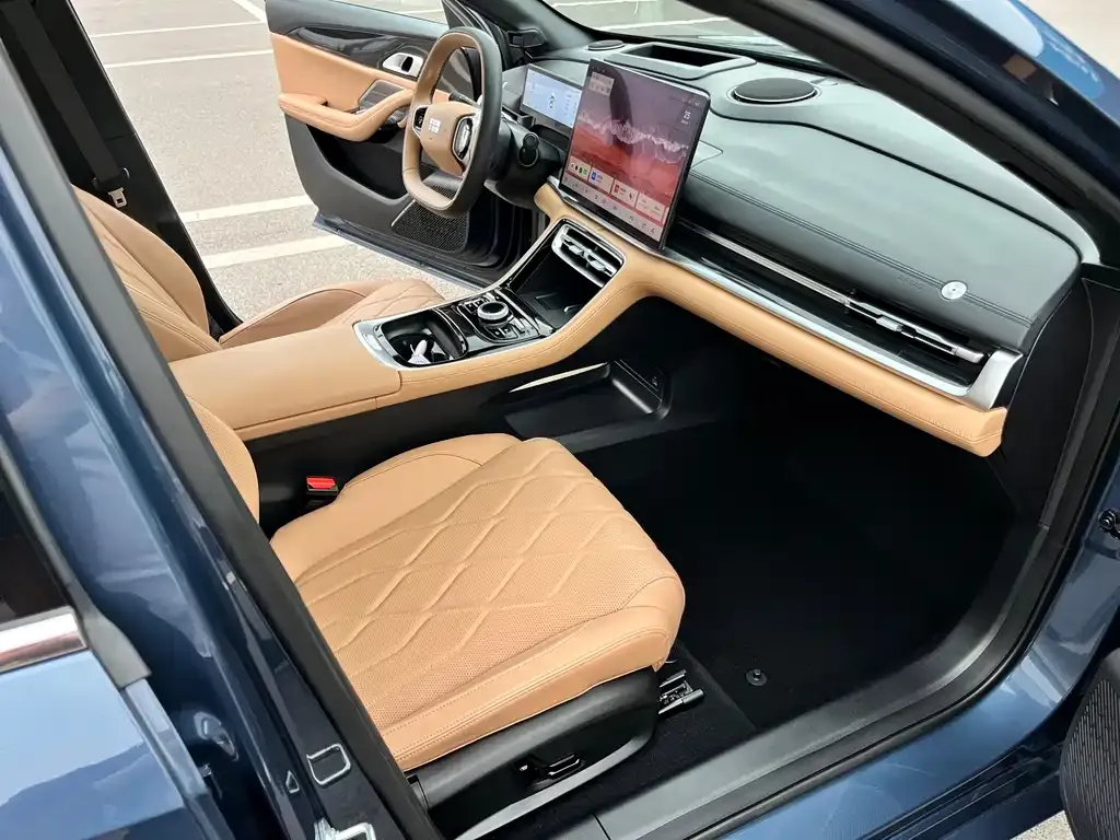 Geely Galaxy A7 — фото 3