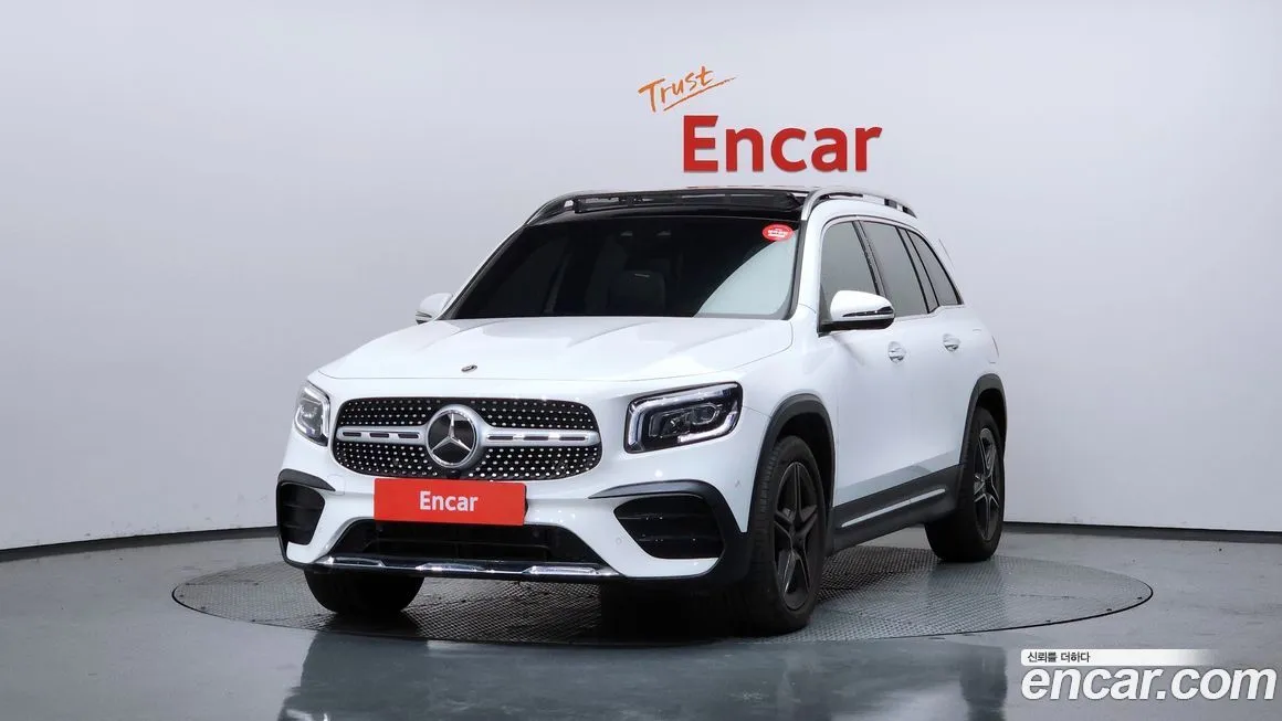 Mercedes-Benz GLB-Class — фото 1