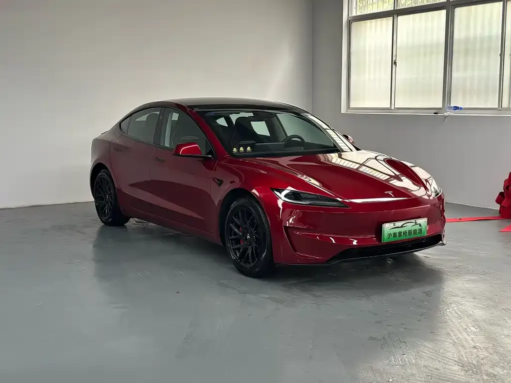 Tesla Model 3 — фото 5