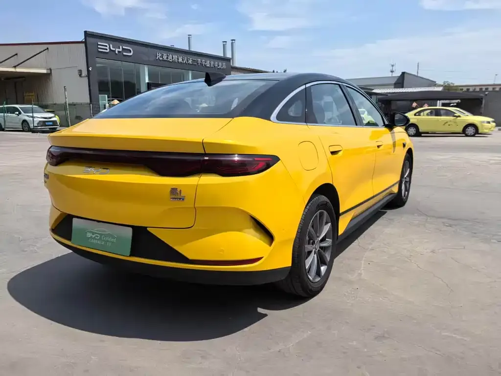BYD Qin L — фото 3