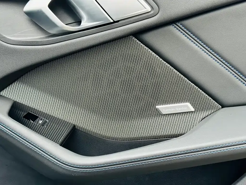 BMW 2 Series 2025 из CN, фото 8