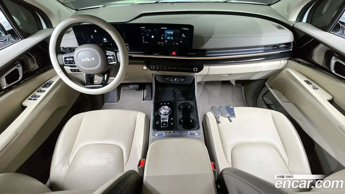 Kia Carnival — фото 9