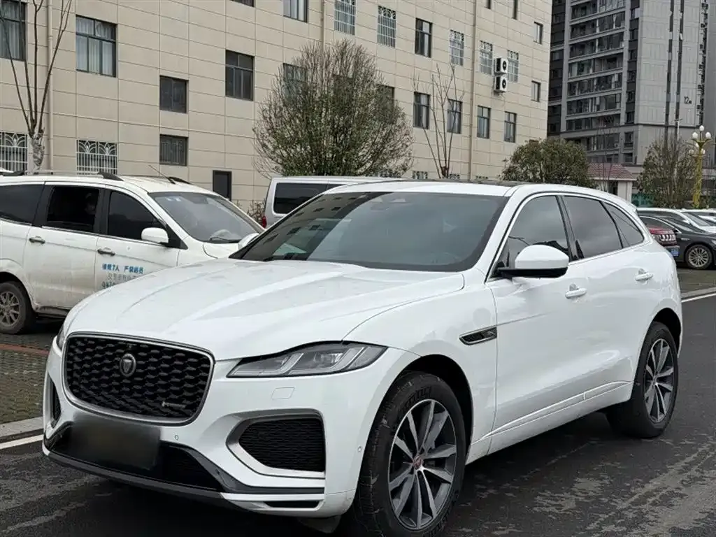 Jaguar F-PACE