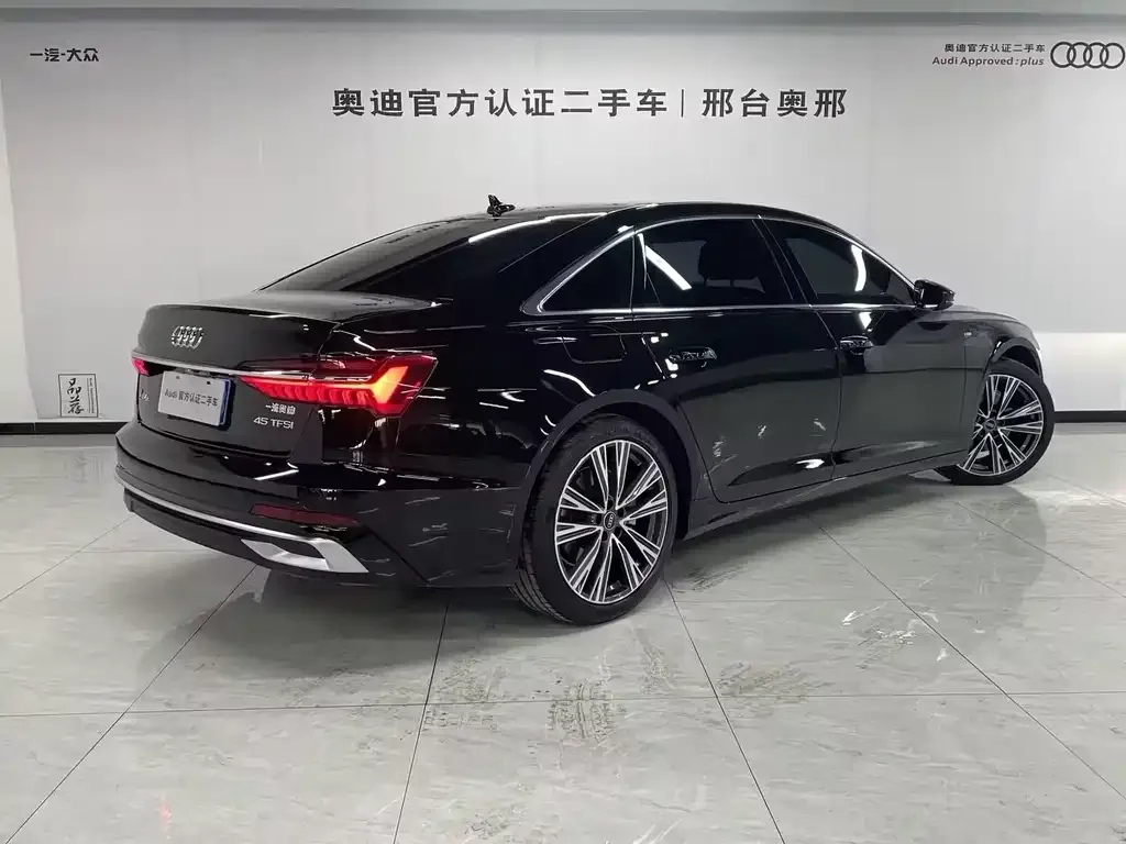 Audi A6L 2023 из CN, фото 5