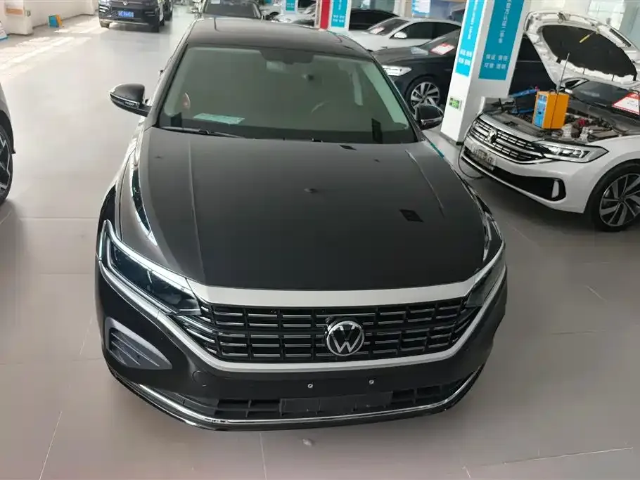 Volkswagen Passat — фото 4