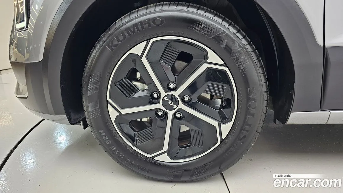 Kia Niro — фото 10