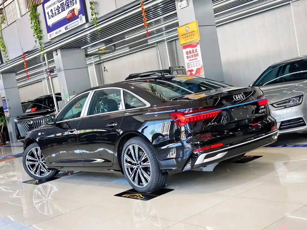 Audi A6L — фото 10