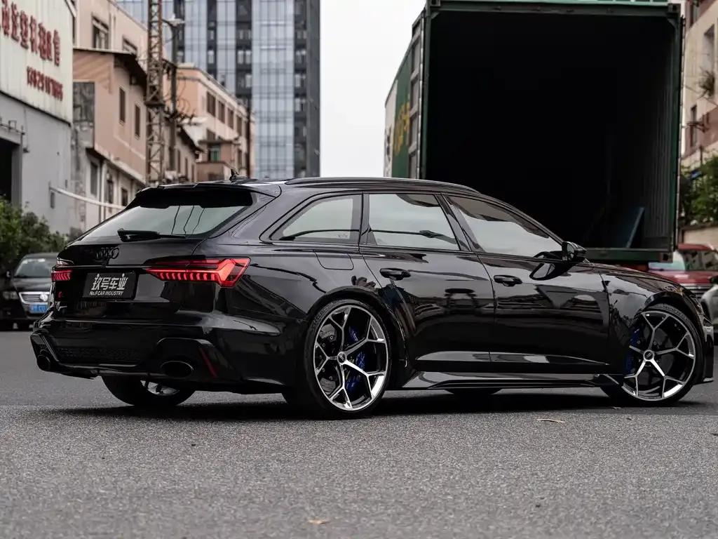 Audi RS 6 2022 из CN, фото 10