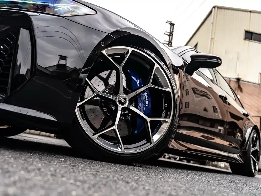 Audi RS 6 2022 из CN, фото 9