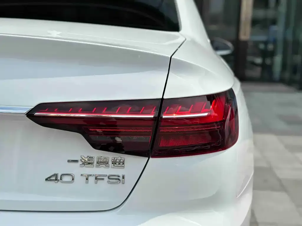 Audi A4L — фото 4