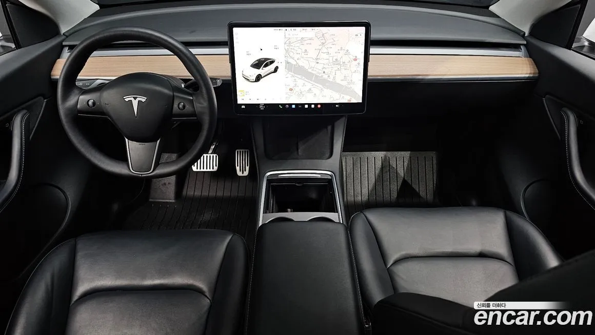 Tesla Model Y — фото 8