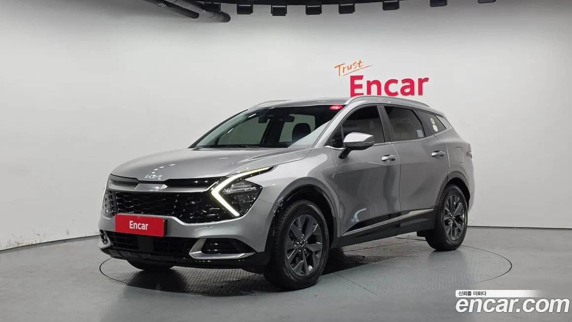 Kia Sportage — фото 1