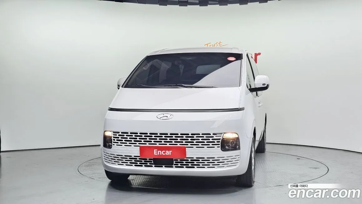 Hyundai Staria — фото 3