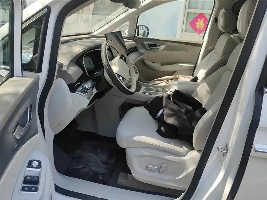 Roewe iMAX8 New Energy 2026 из CN, фото 7