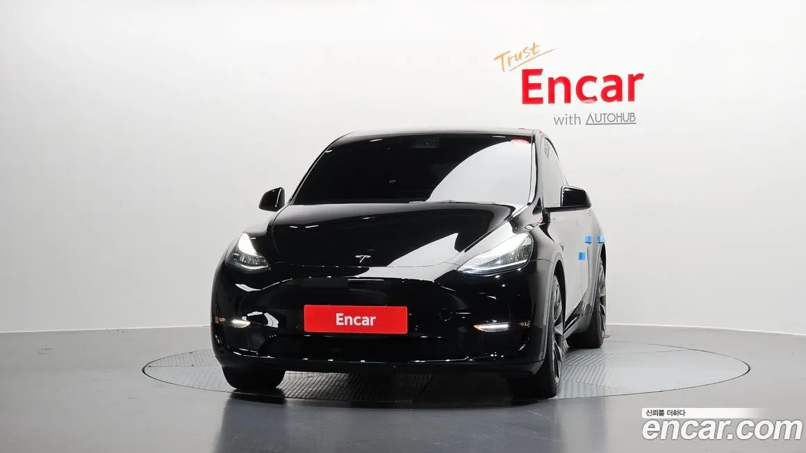 Tesla Model Y — фото 2
