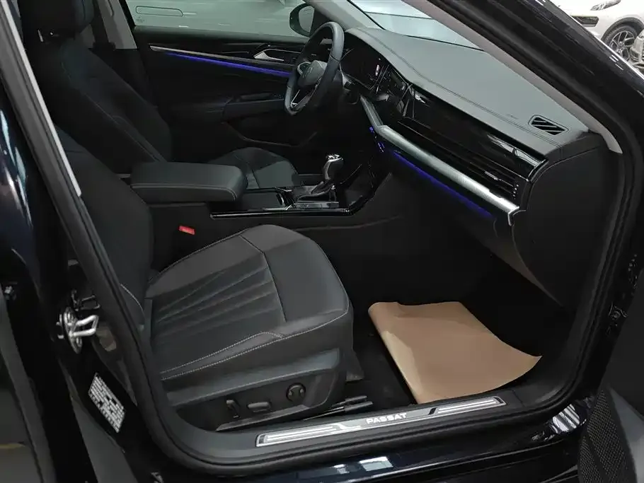 Volkswagen Passat — фото 9