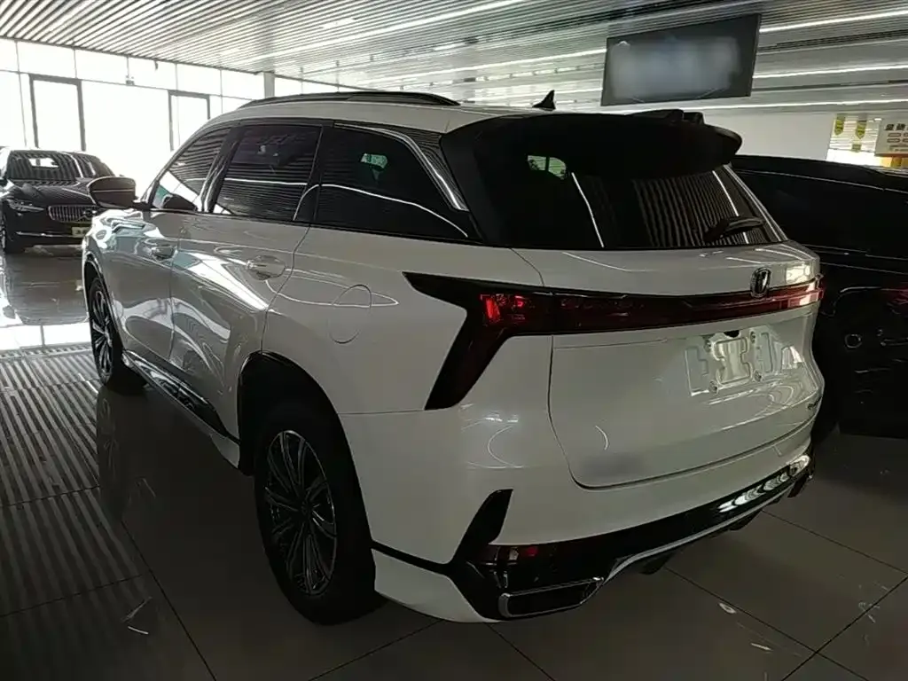 Changan CS75PLUS — фото 2
