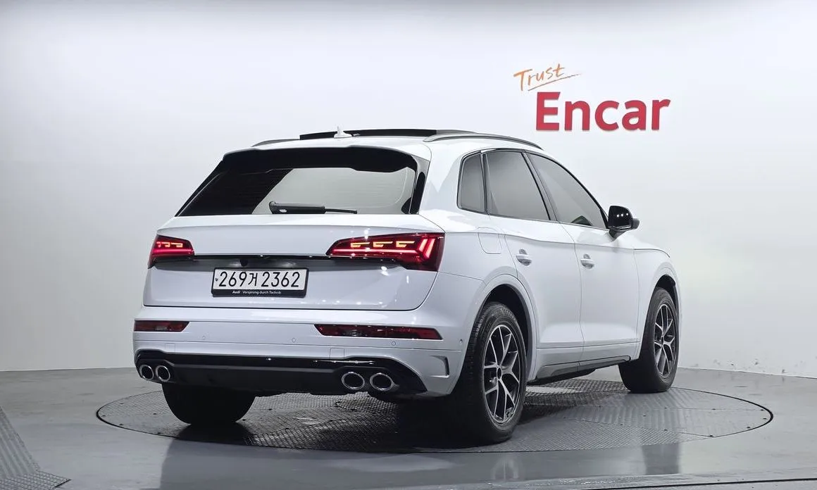 Audi SQ5 2021 из KR, фото 3