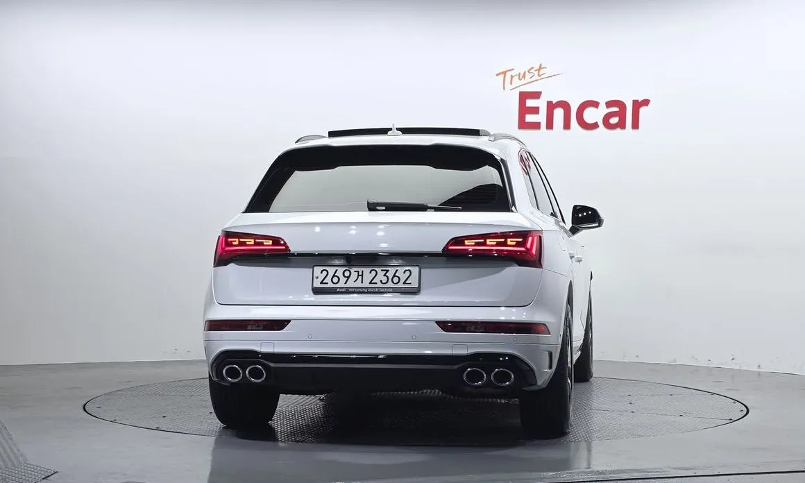 Audi SQ5 2021 из KR, фото 10