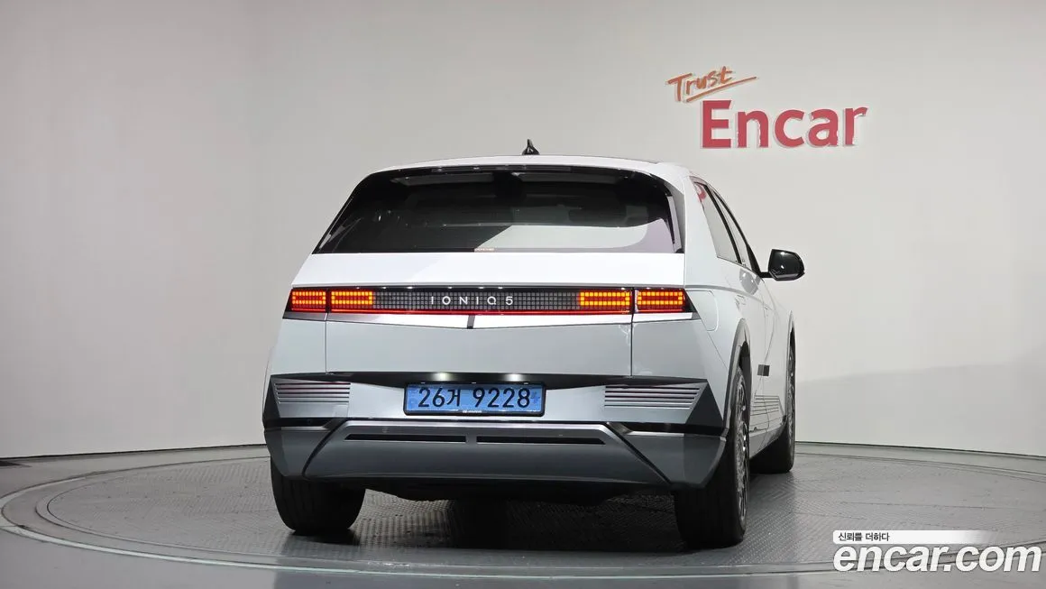 Hyundai Ioniq5 — фото 2
