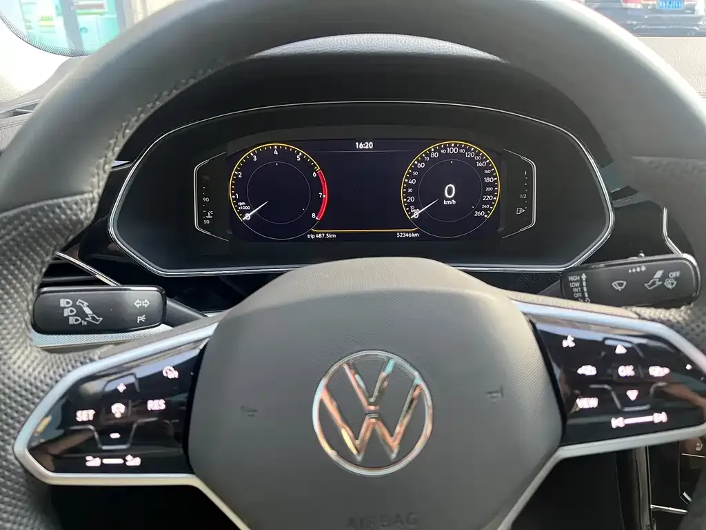 Volkswagen Passat — фото 2