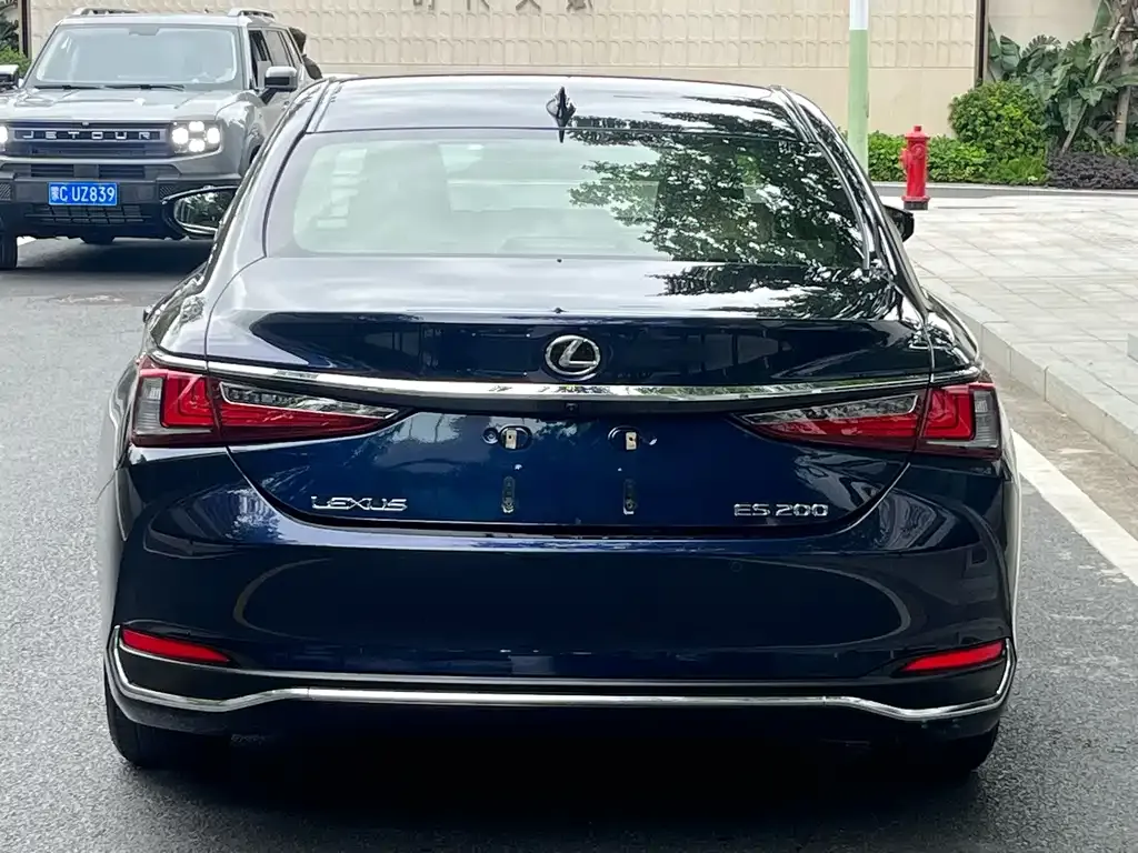 Lexus ES — фото 2