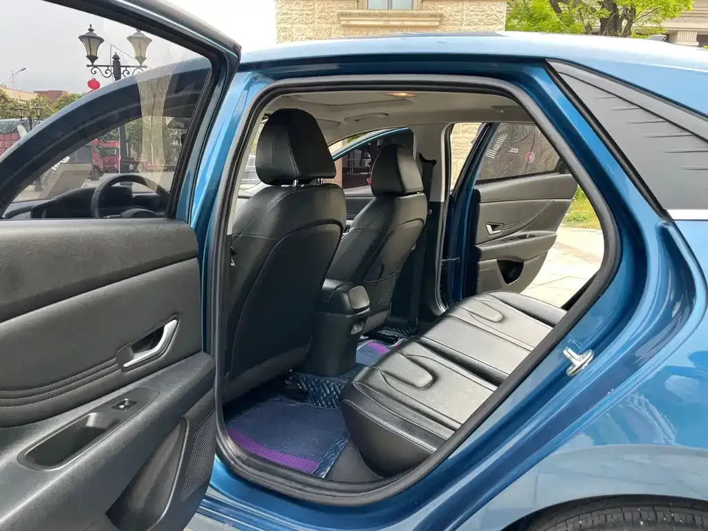Hyundai Elantra 2021 из CN, фото 3