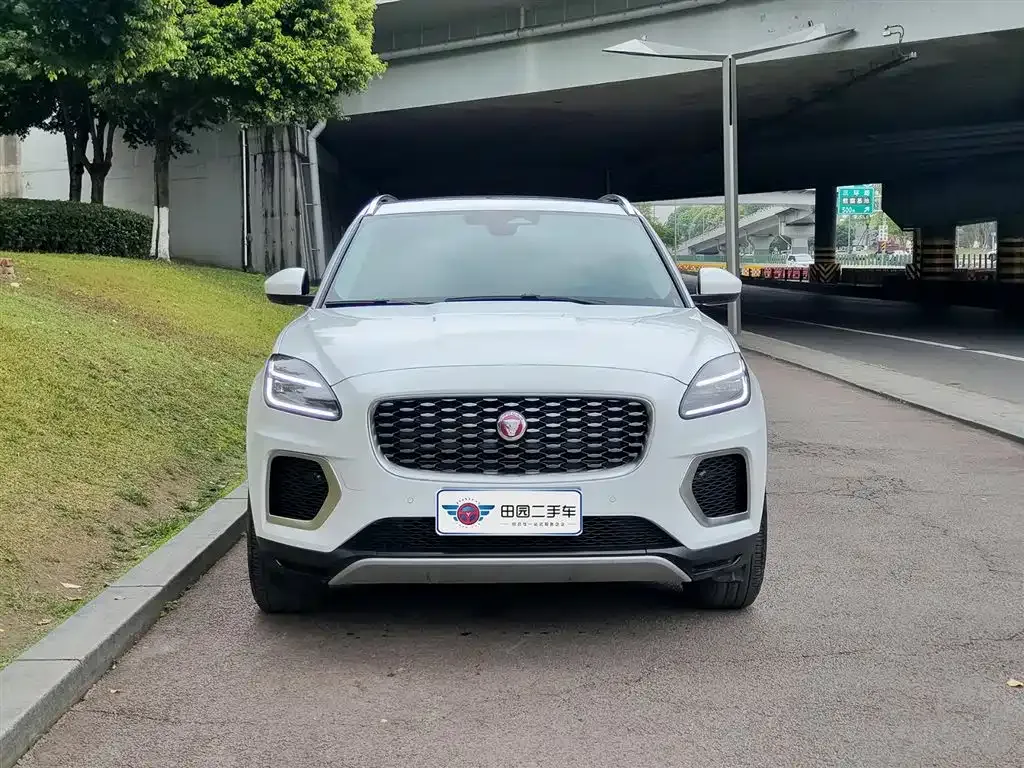 Jaguar E-PACE 2025 из CN, фото 5
