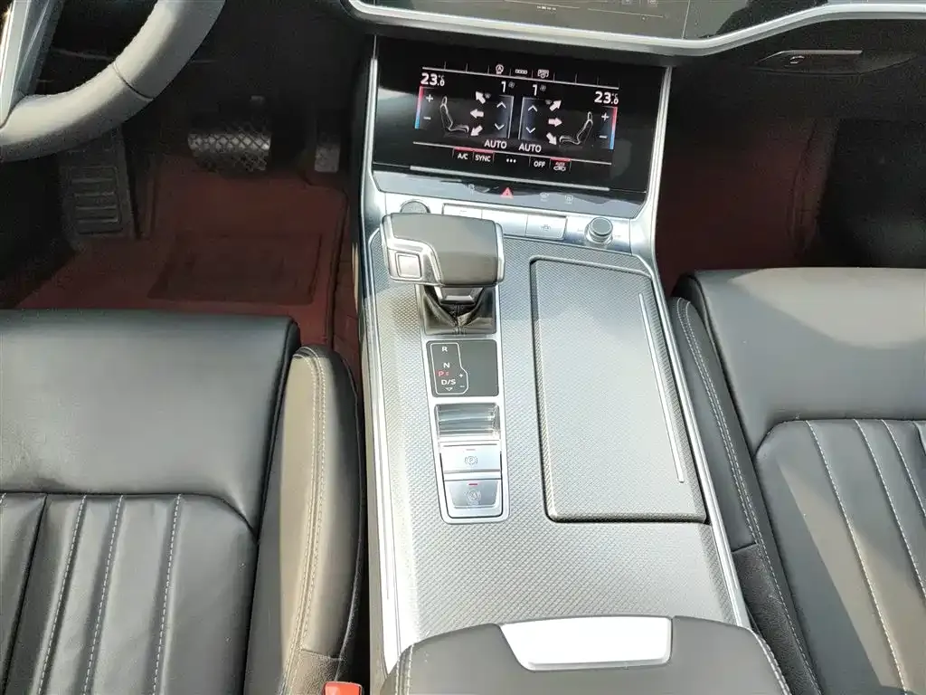 Audi A6L 2024 из CN, фото 3