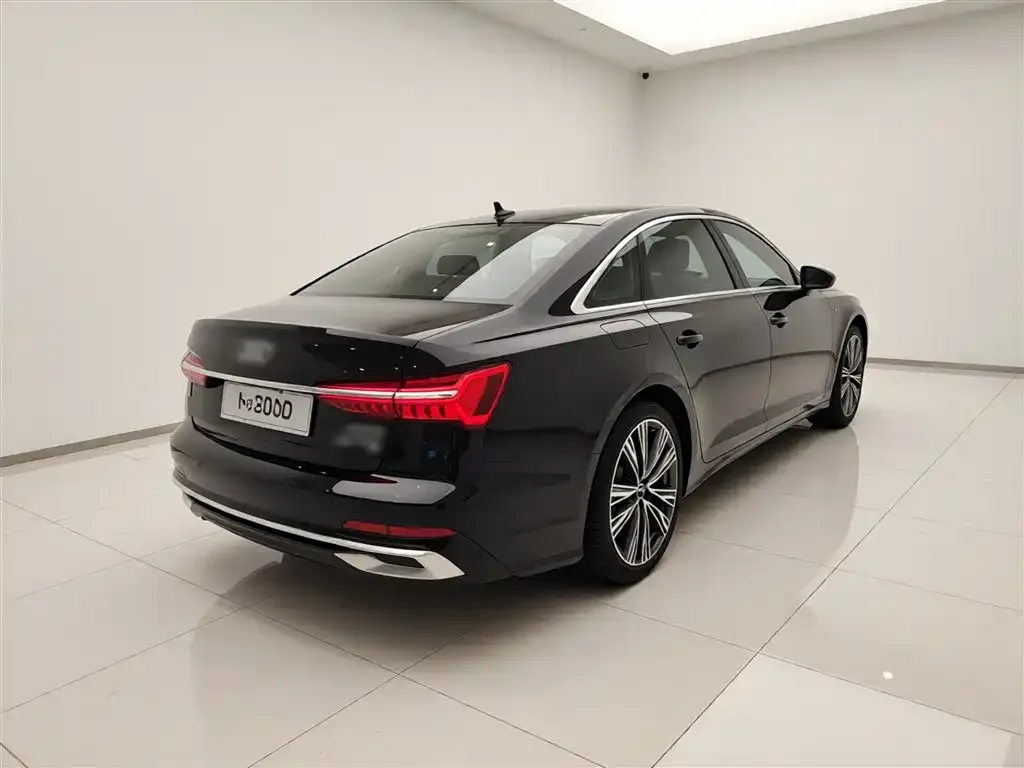 Audi A6L 2024 из CN, фото 6